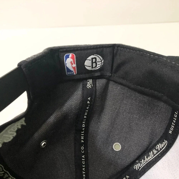 Brooklyn  Nets Mitchell and Ness Snapback NBA Basketball Hat - Picture 12 of 16